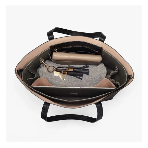 Cuyana Structured Black Leather Tote Bag - Like New! - Picture 5 of 16